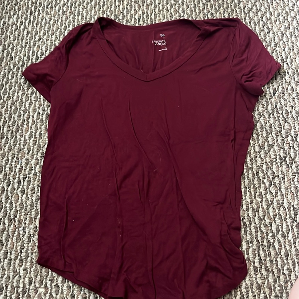 SO maroon v-neck